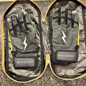 Bruce Bolt Adult Short Cuff Gold Palm Batting Gloves